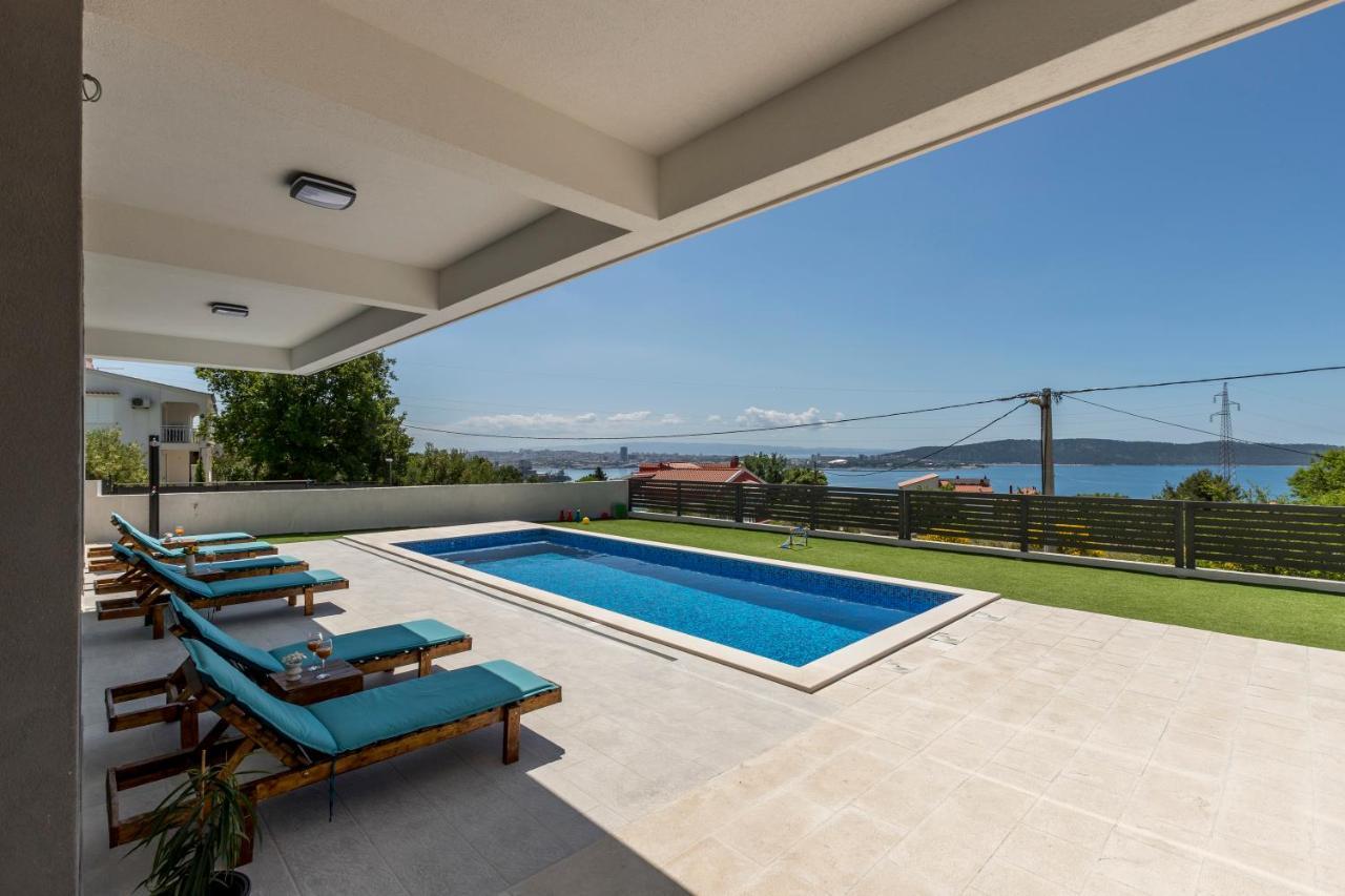Luxury Villa La Nonna Ana - Heated Pool, Sea View, Near Split Kaštela Eksteriør billede