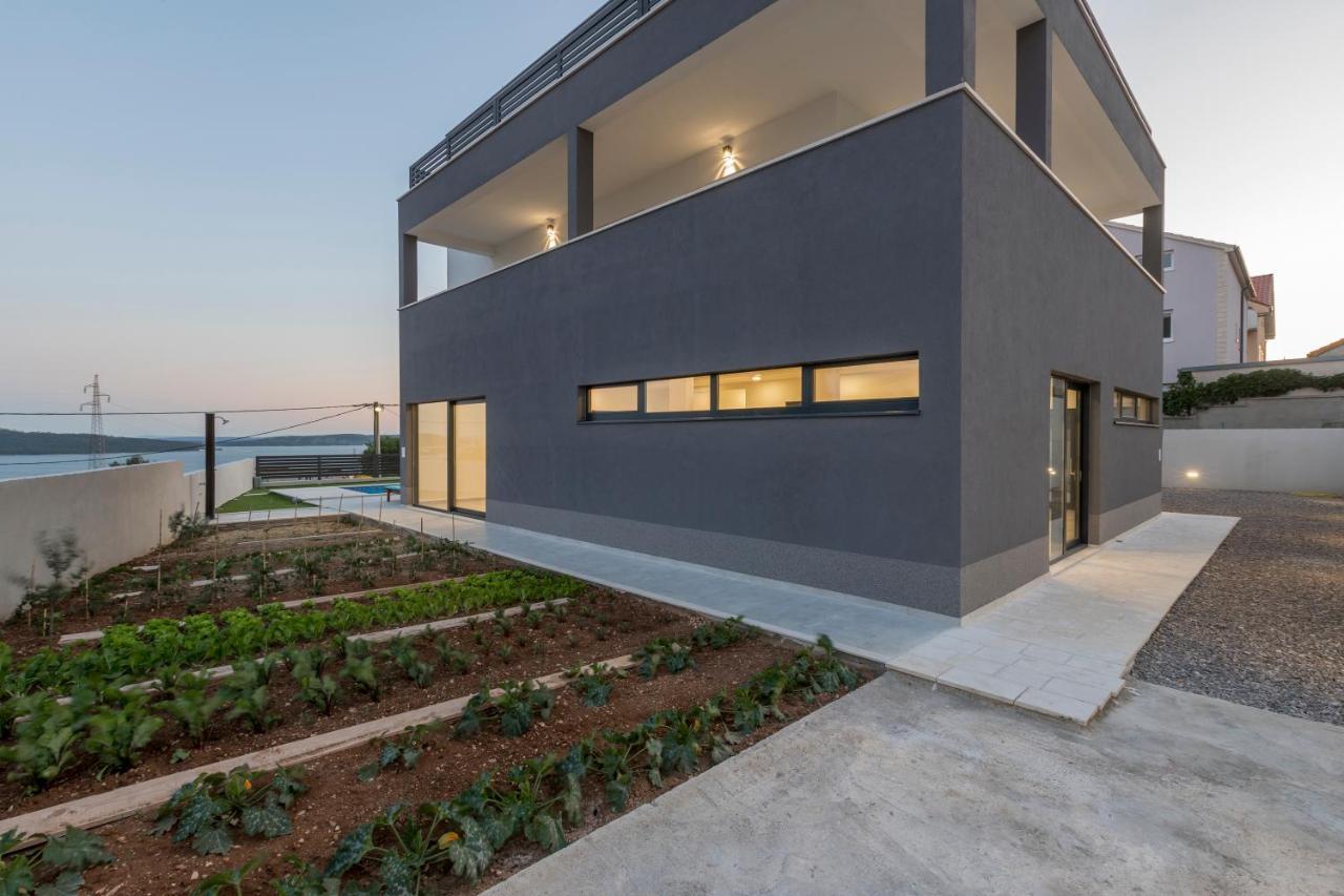 Luxury Villa La Nonna Ana - Heated Pool, Sea View, Near Split Kaštela Eksteriør billede