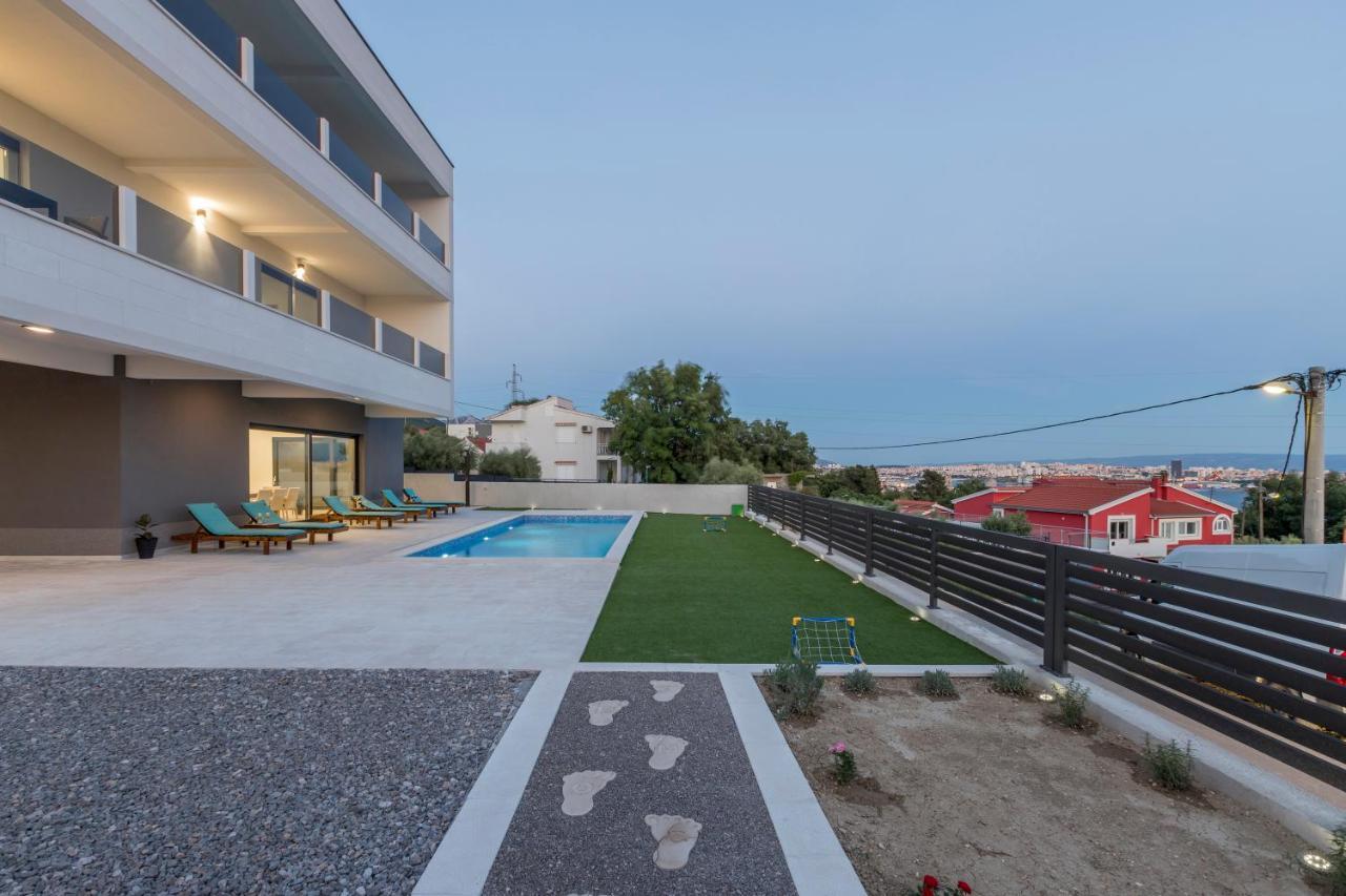 Luxury Villa La Nonna Ana - Heated Pool, Sea View, Near Split Kaštela Eksteriør billede